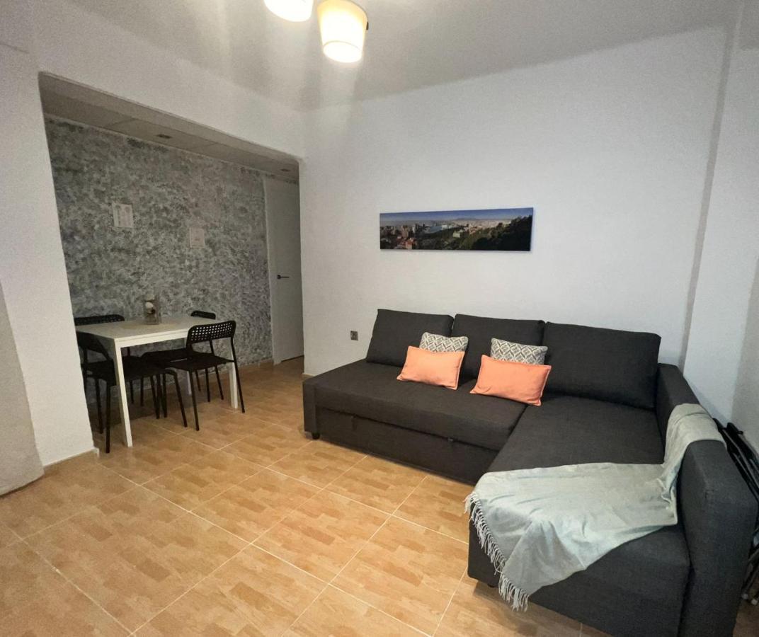 Holidays2Malaga 2 Bedroom Armengual De La Mota Close Shopping Center Zewnętrze zdjęcie