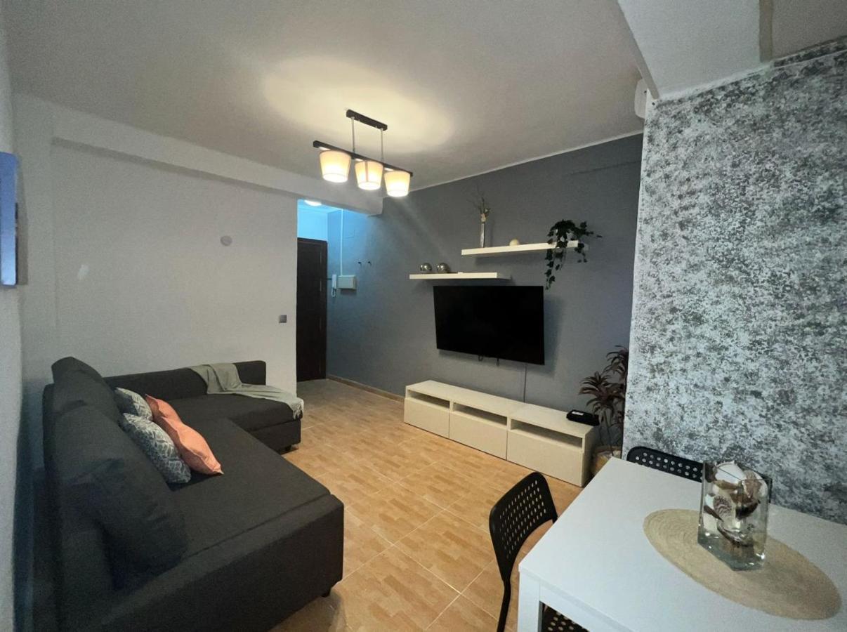 Holidays2Malaga 2 Bedroom Armengual De La Mota Close Shopping Center Zewnętrze zdjęcie