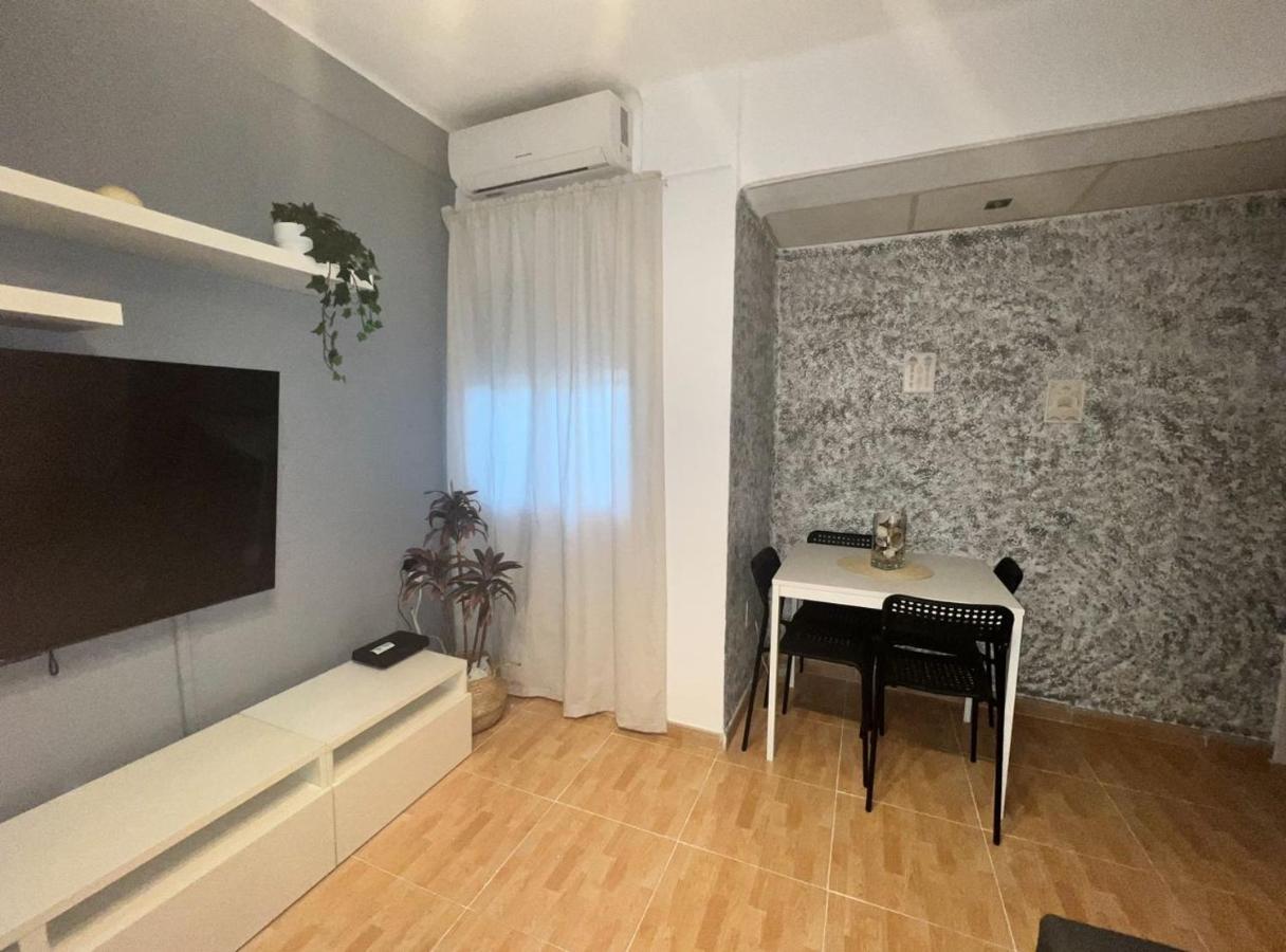 Holidays2Malaga 2 Bedroom Armengual De La Mota Close Shopping Center Zewnętrze zdjęcie